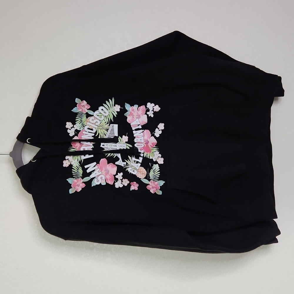 San Francisco black hooded sweatshirt, Size medium